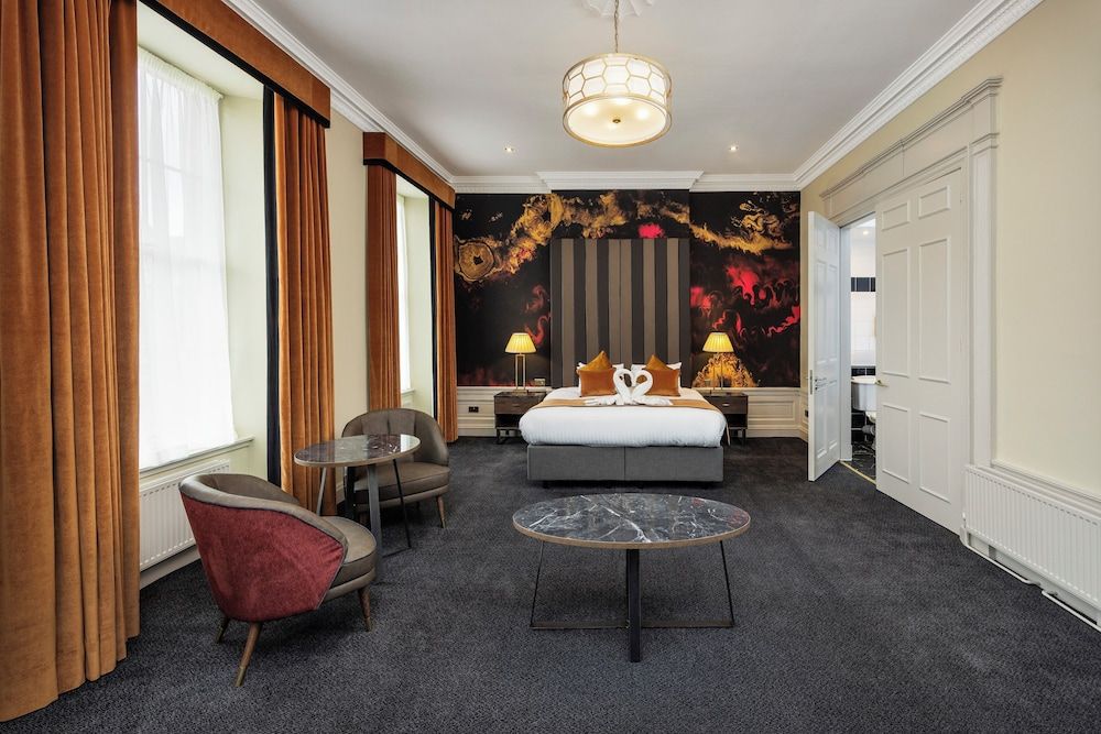 Albany Hotel Double Room, 1 Double Bed 3