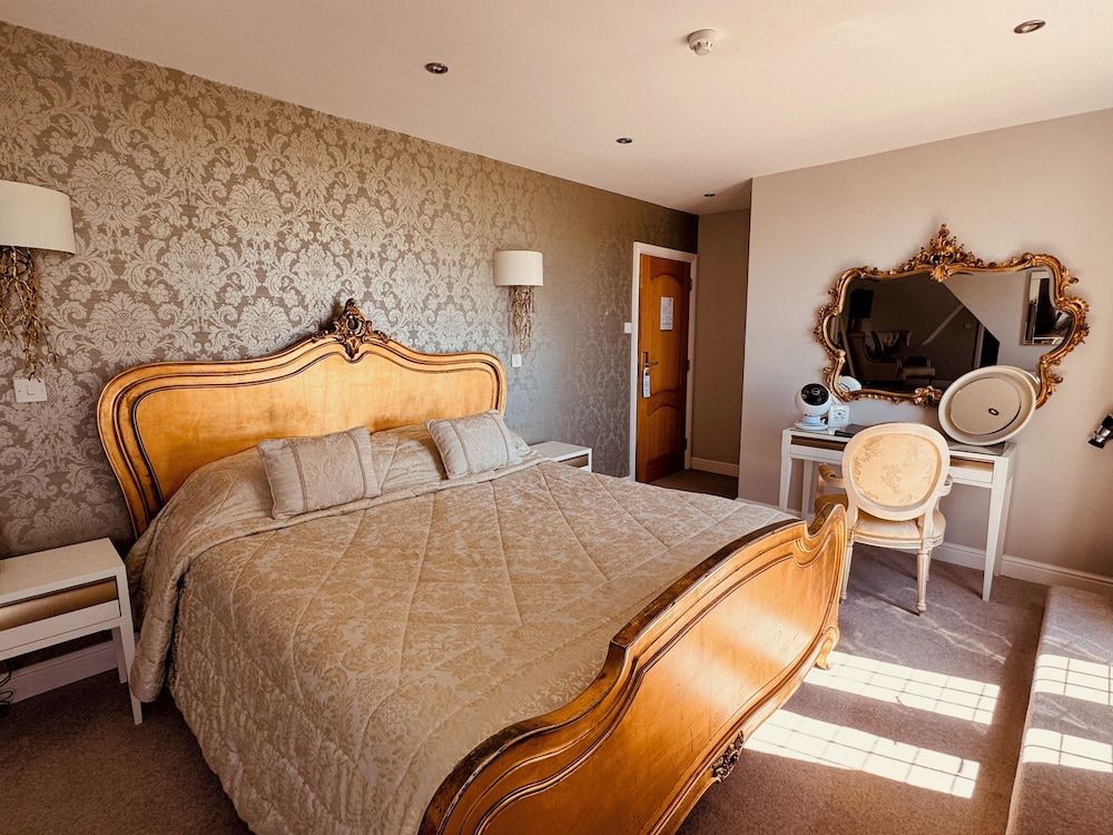 Nuthurst Grange Country House Hotel Suite with Terrace