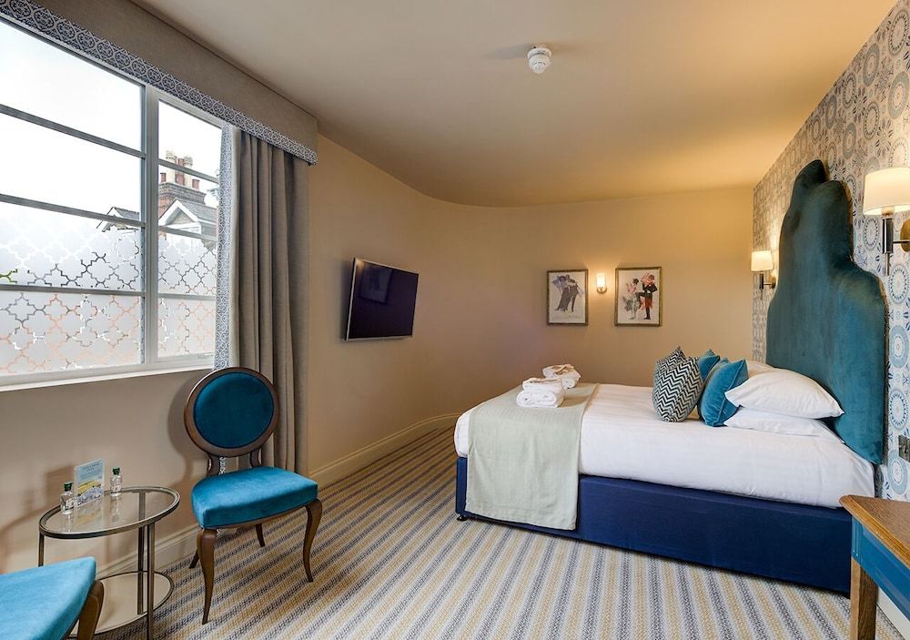 The George of Colchester Superior Double Room 2