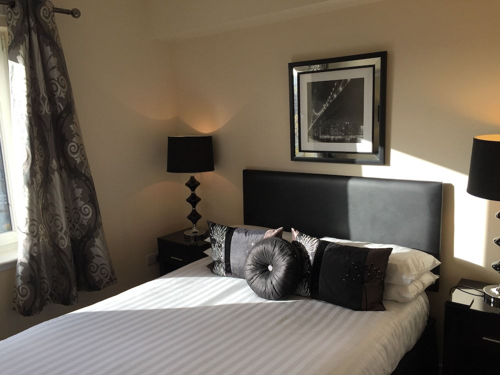 Oakhill Apartments Edinburgh (Ltd) Three-Bedroom Apartment 2