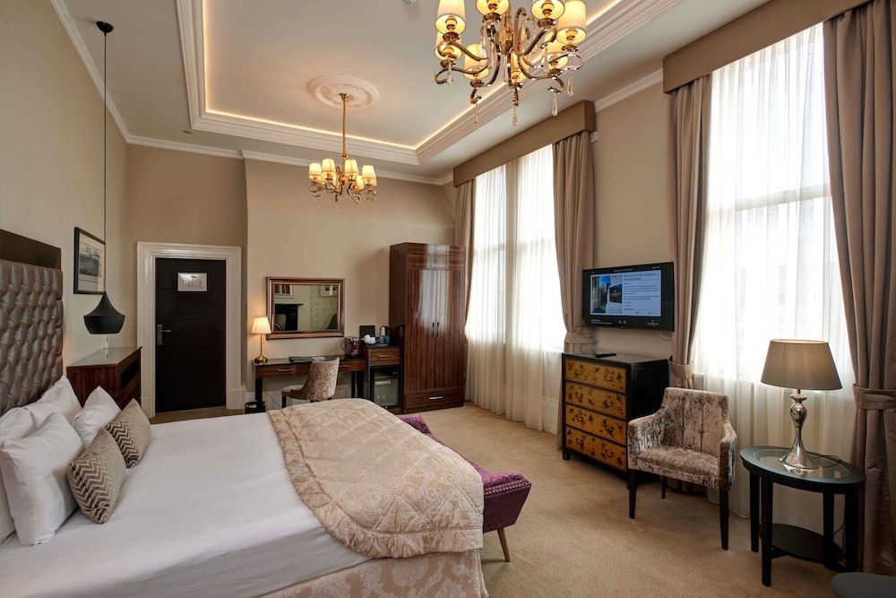 Studio Suite (Lansbury)