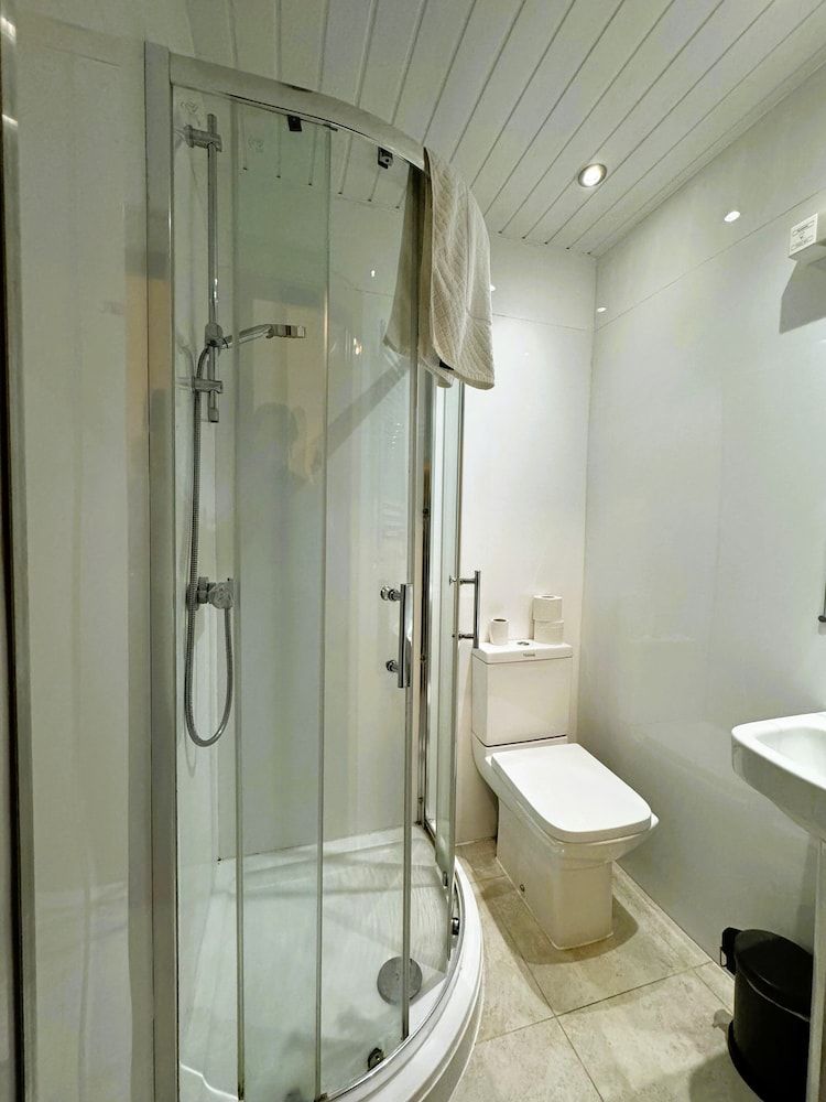 undefined Bridge Park Hotel 10