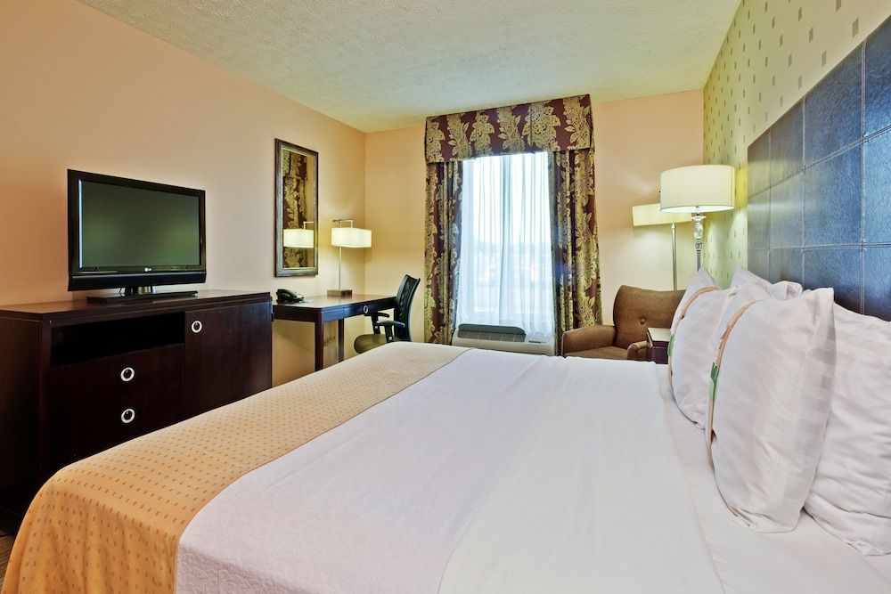 Standard Room, 1 King Bed, Hearing Accessible