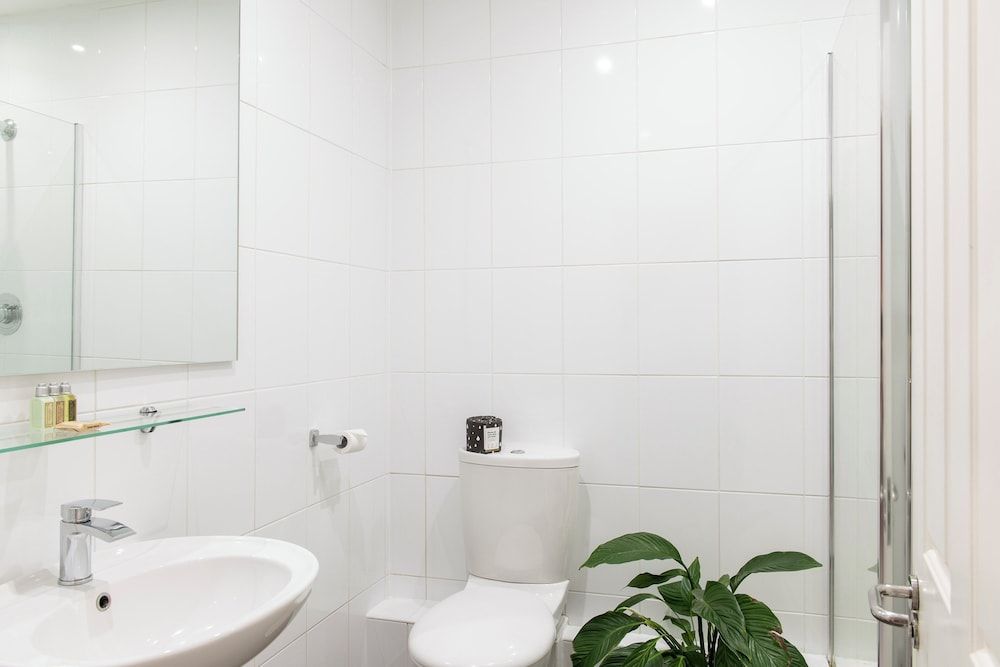 SACO Bristol- West India House Two Bedroom Apartment 3