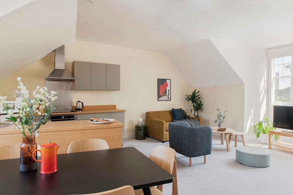 SACO Bristol- West India House Two Bedroom Apartment 5