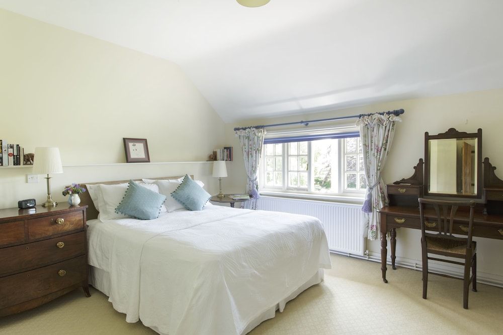 Standard Double Room (Carrington)