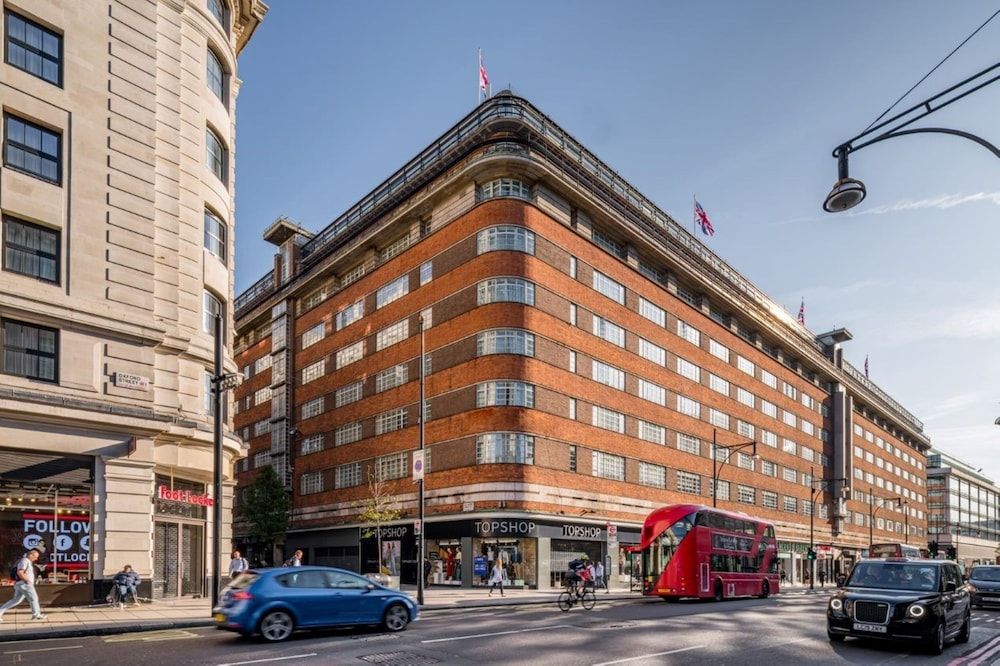 undefined The Marble Arch Hotel, by Thistle 4