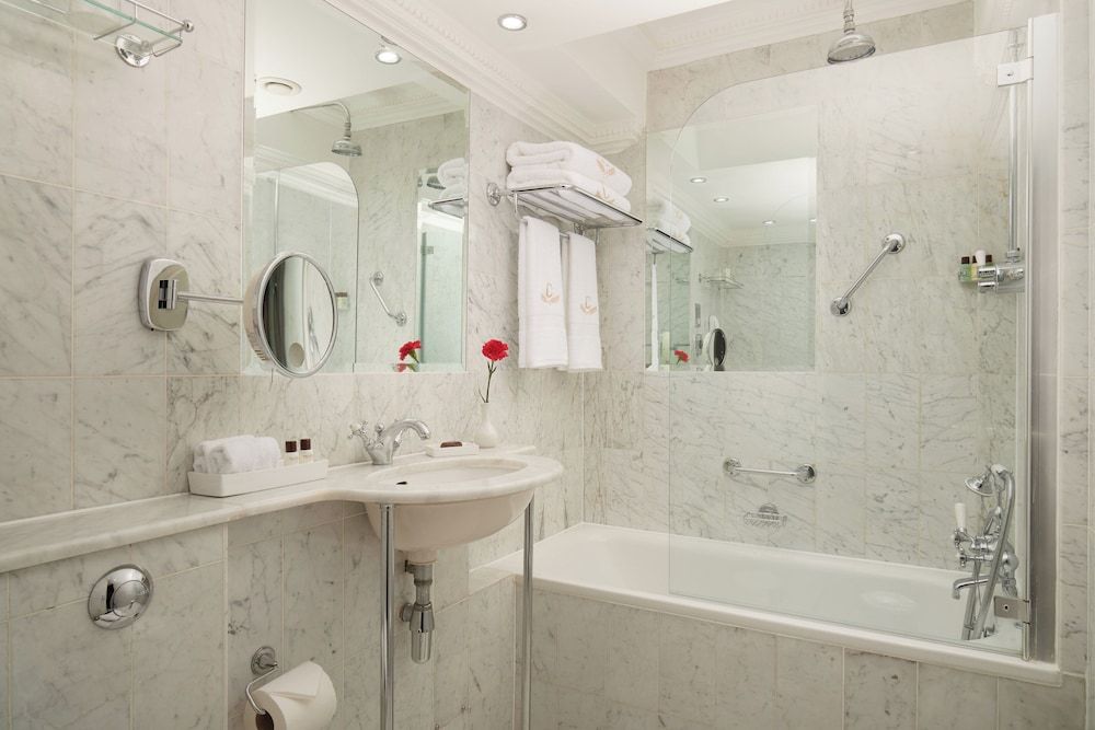 The Chesterfield Mayfair Classic Double Room 7