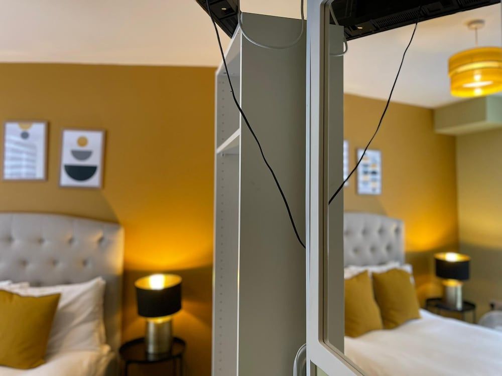 Brighter Properties Studio Flat, 1 Double Bed 9