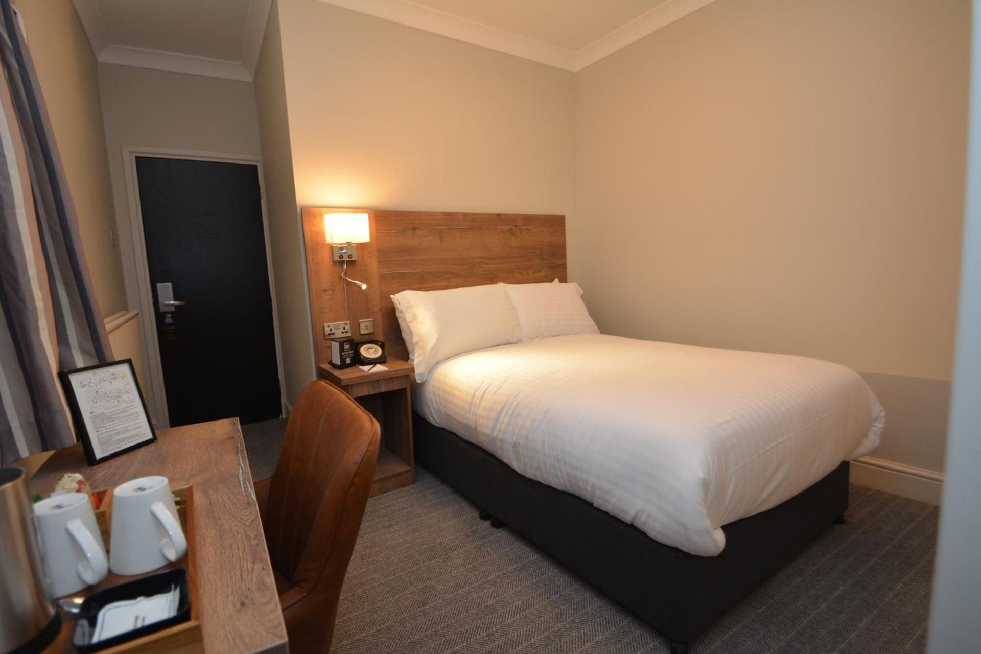 The Rugby Hotel Small Double Room