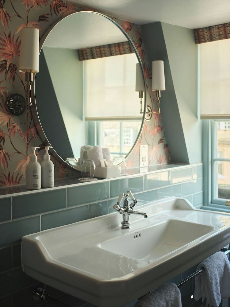 The Queensberry Hotel Classic Double Room, 1 Double Bed 11