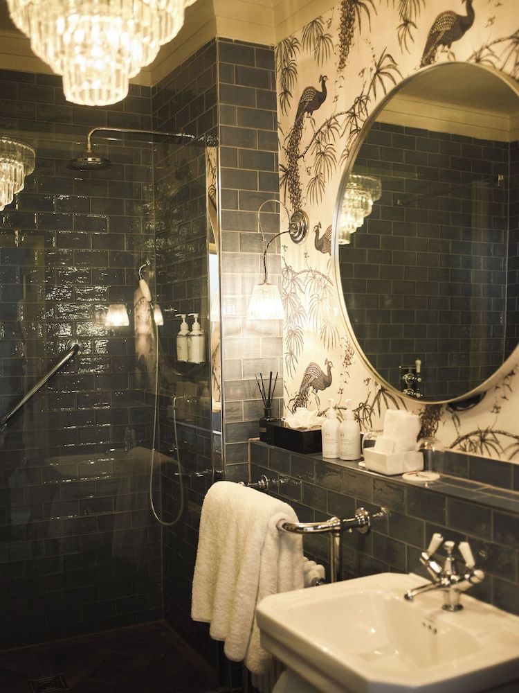 The Queensberry Hotel Classic Double Room, 1 Double Bed 8