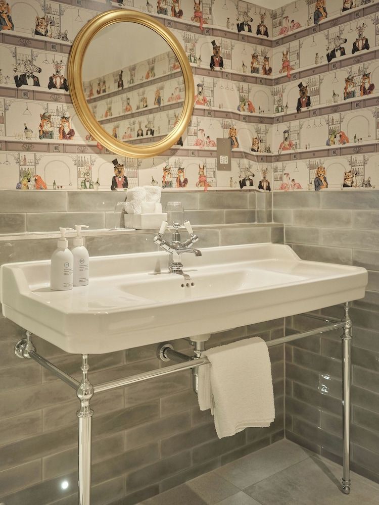 The Queensberry Hotel Classic Double Room, 1 Double Bed 10