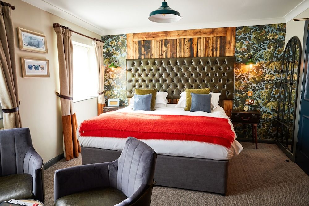 Deluxe Double Room (Feature Room)