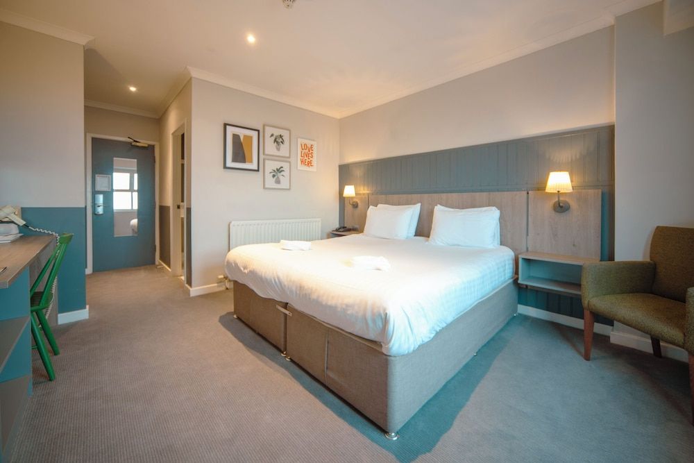 The Highfield Hotel Double Room 4