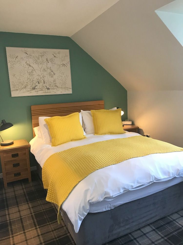 Double Room (Room 5)