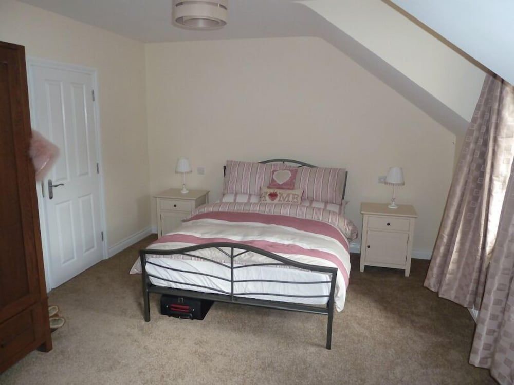 Standard Cottage, 2 Bedrooms (sleeps 5)