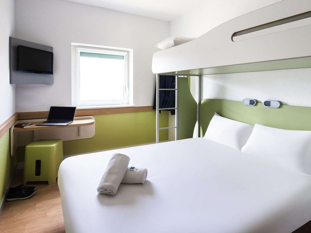 ibis budget London Hounslow Double Room 3