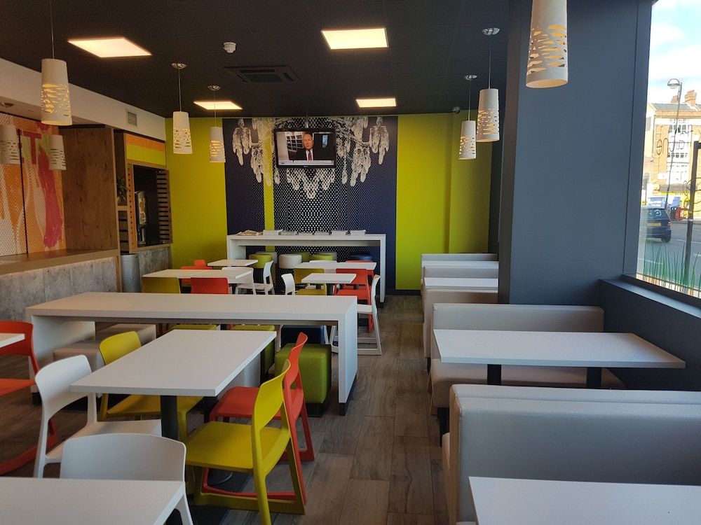 Food Court