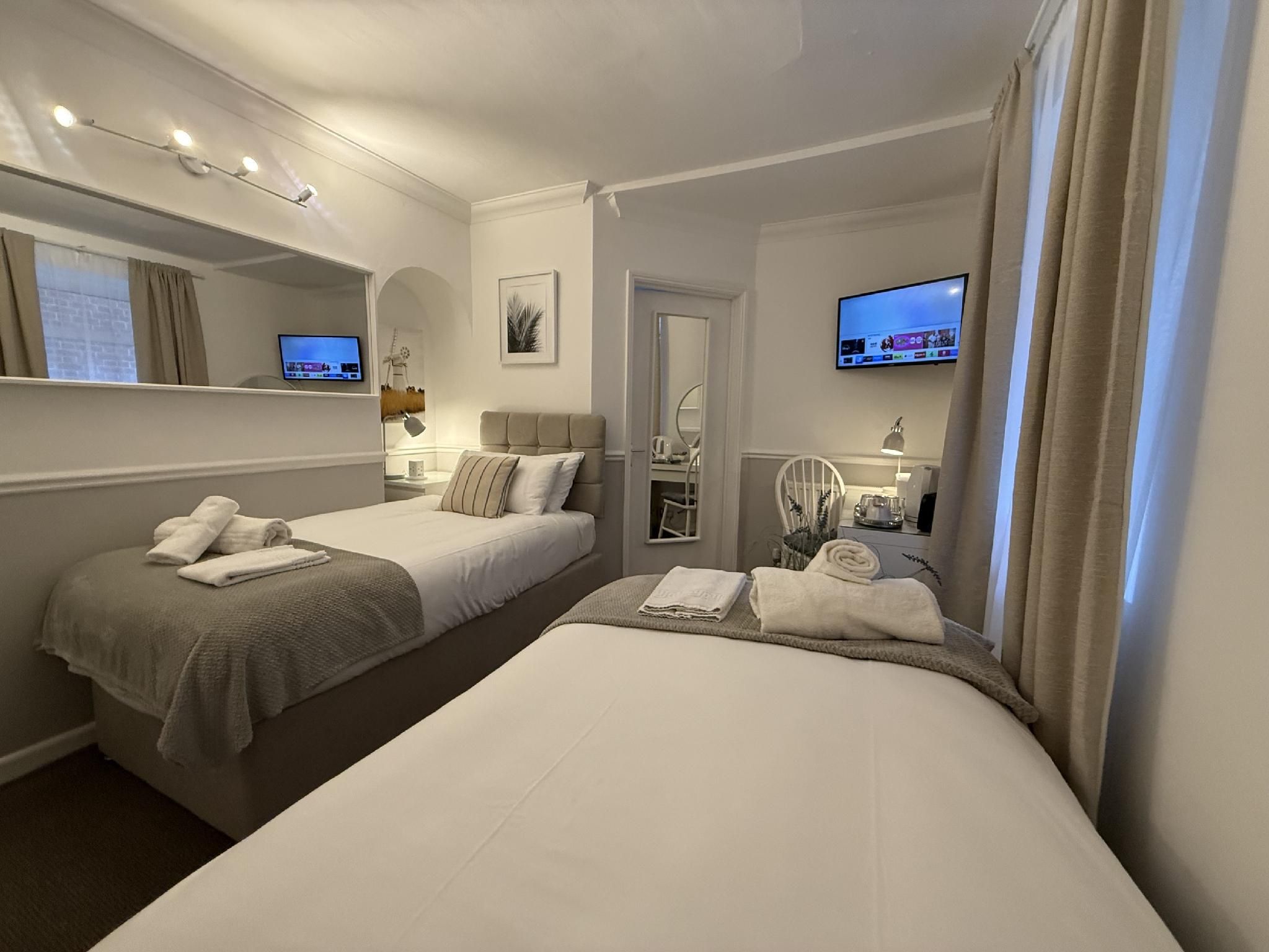 Twin room-Standard-Ensuite