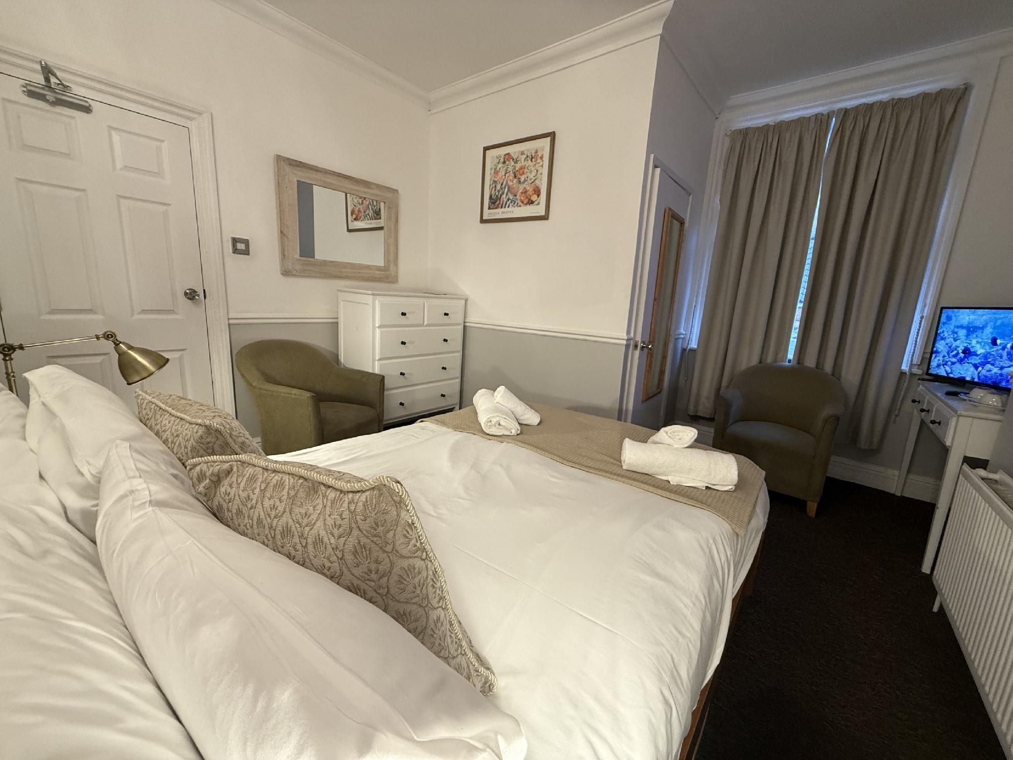 Central Hotel double room-standard-ensuite