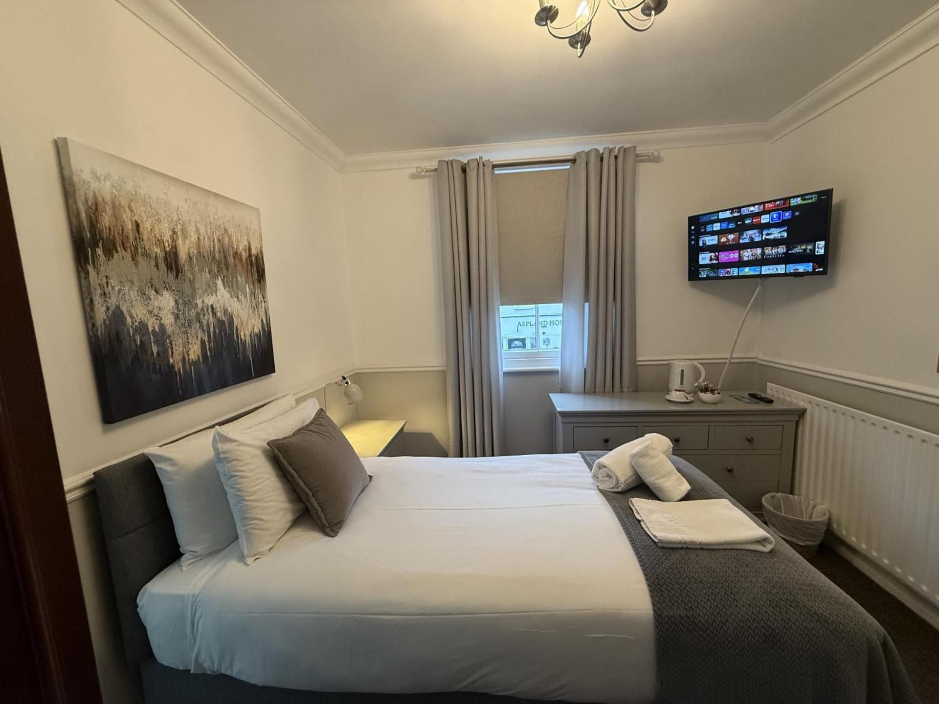 Central Hotel Small Single Room