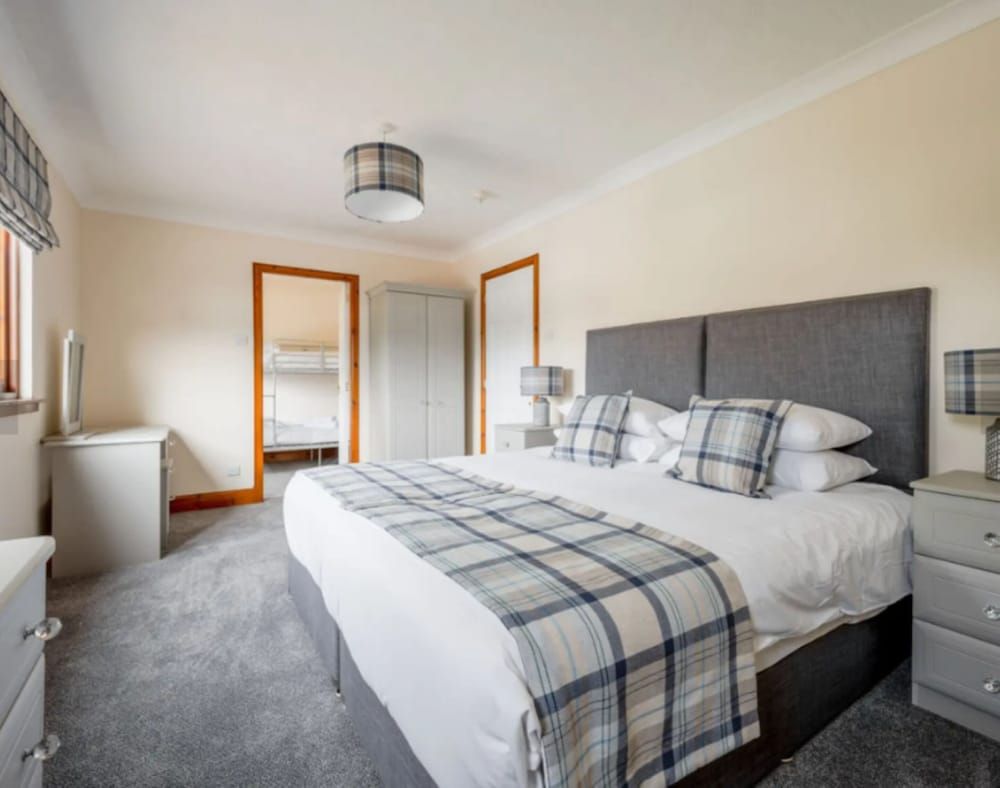 Loch Ness Clansman Hotel 