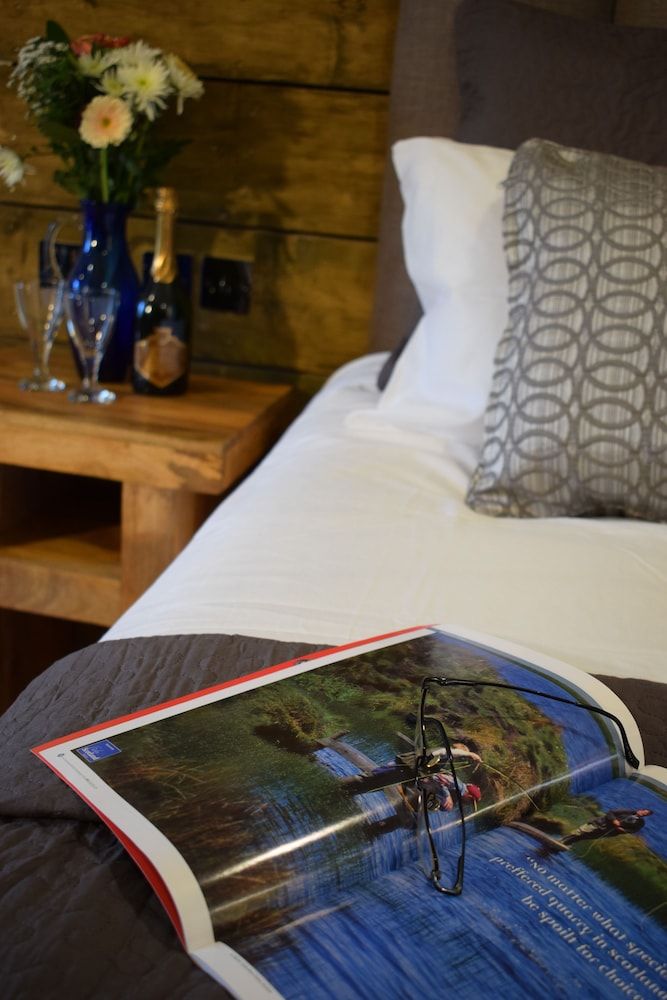 The Corran - Serviced Accommodation Suite (Room Only) 9