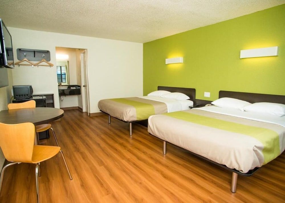 Deluxe Room, 2 Queen Beds, Non Smoking, Kitchenette