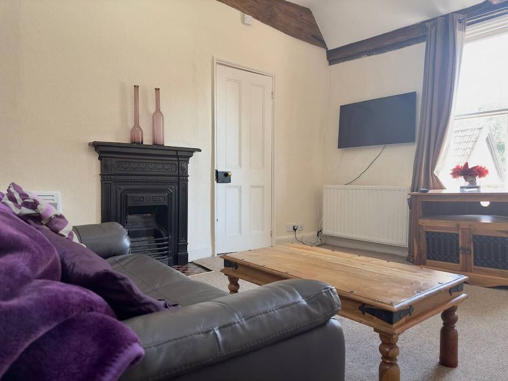 The George and Dragon Inn Superior Suite, Ensuite 5