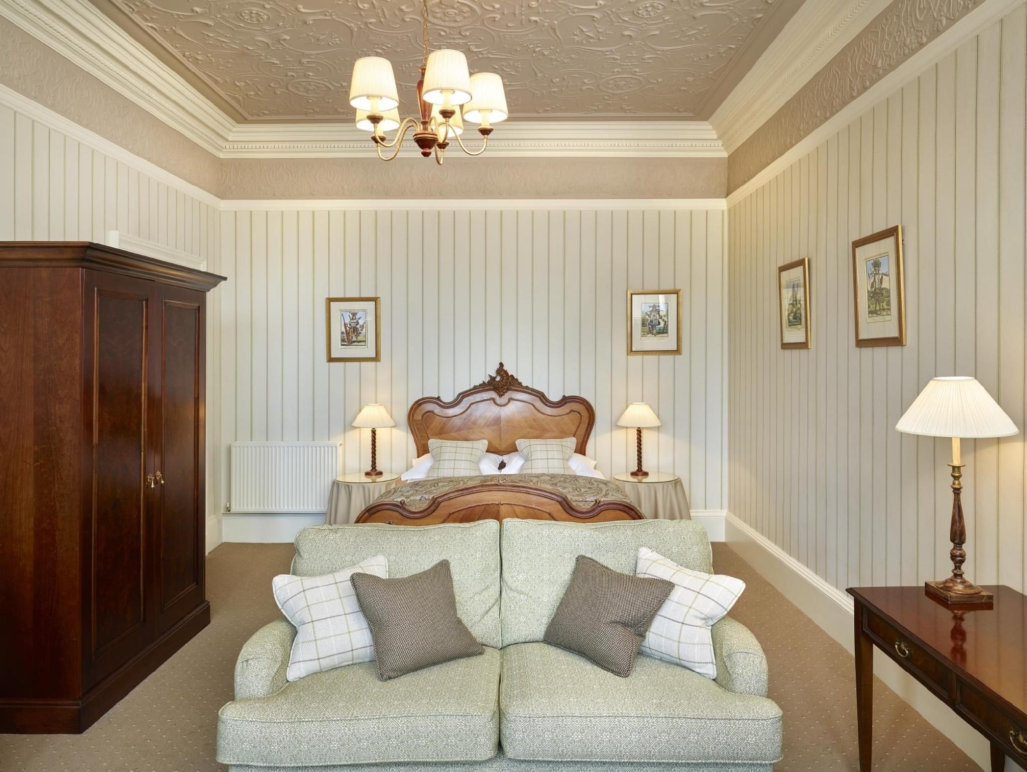 Hapimag Resort Edinburgh Classic Suite 2