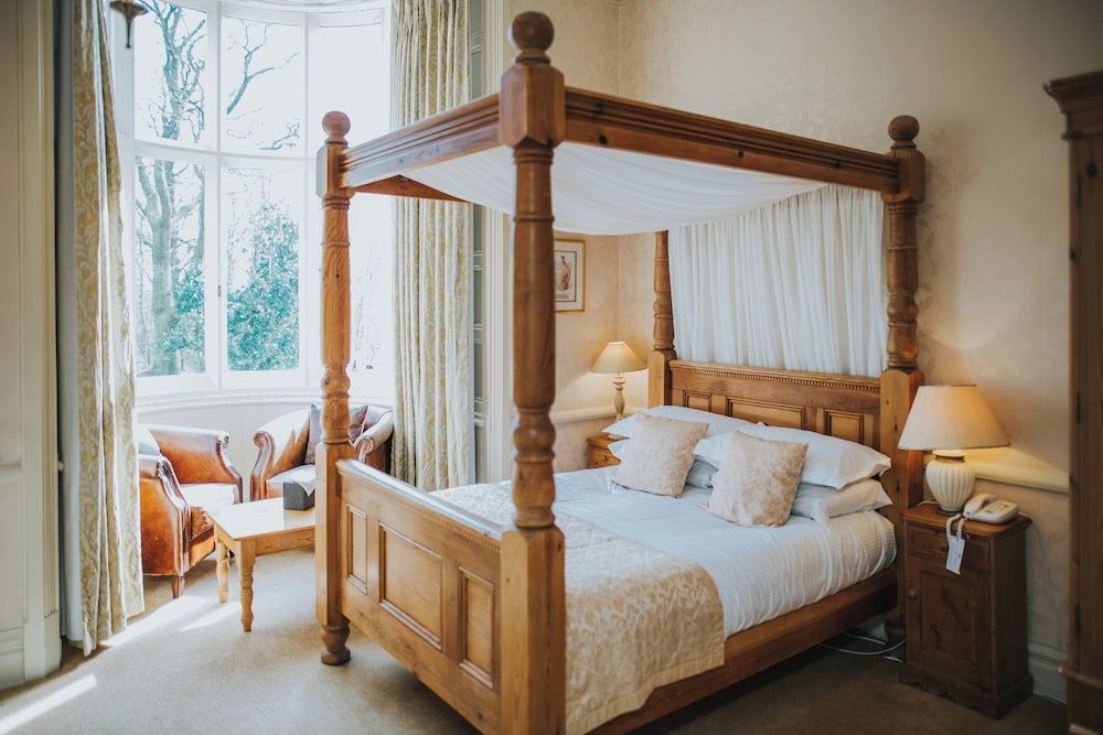 Merewood Country House Double Room (4 Poster) 5
