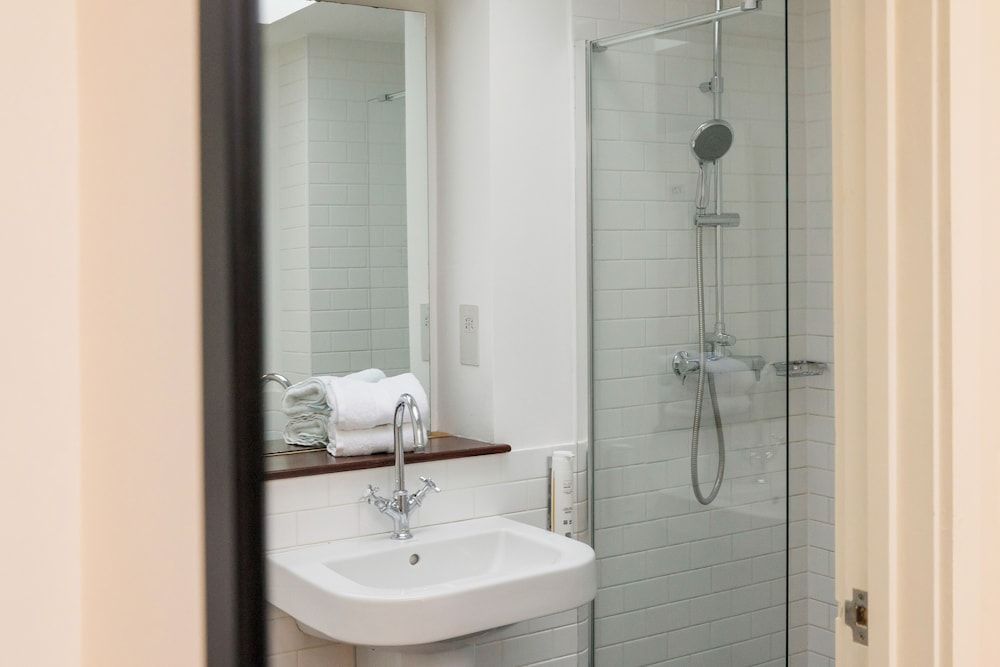 Stoke Place Hotel Standard Double Room, Garden Area 4