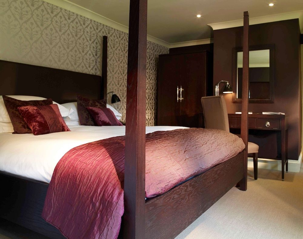 undefined Stoke Place Hotel 4