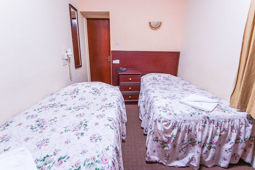 undefined Mandalay Picton House Hotel 3