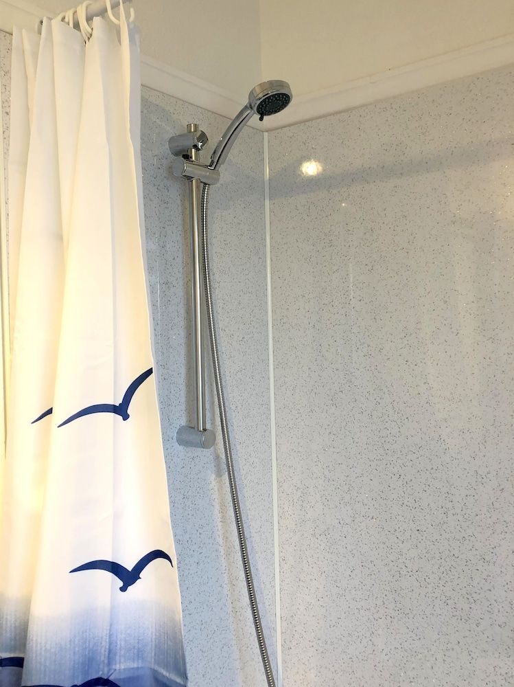 The North Cliff Hotel Superior Suite, Ensuite, Sea View (Junior double and bunks /) 17