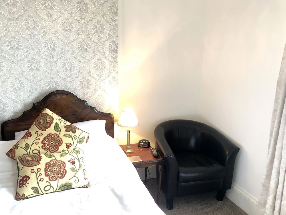 The North Cliff Hotel Deluxe Twin Room, Ensuite, Sea View (Superking / )