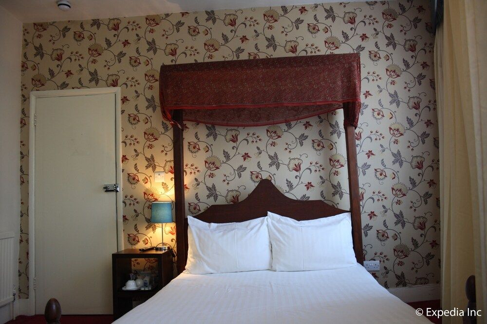 Islington Inn Double Room 2