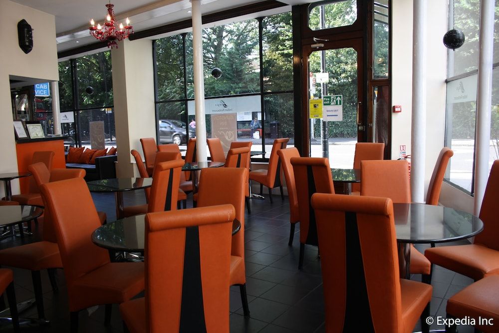 undefined Islington Inn 9