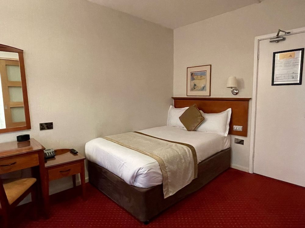 Best Western Welwyn Garden City Homestead Court Hotel Standard Room, 1 Twin Bed, Non Smoking