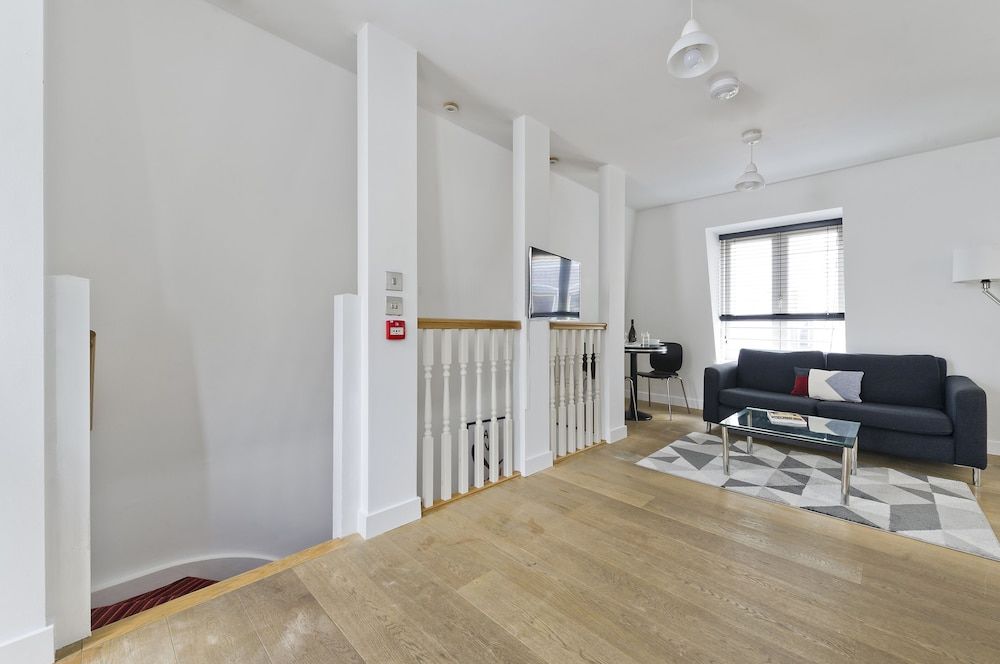 undefined Crane Court by City2Stay 9