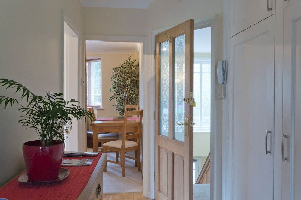 undefined Poplar House Serviced Apartments 8