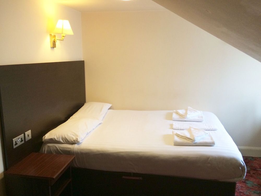 Rennie Mackintosh Station Hotel Economy Double Room 2