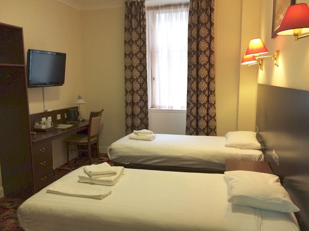 Rennie Mackintosh Station Hotel Standard Twin Room