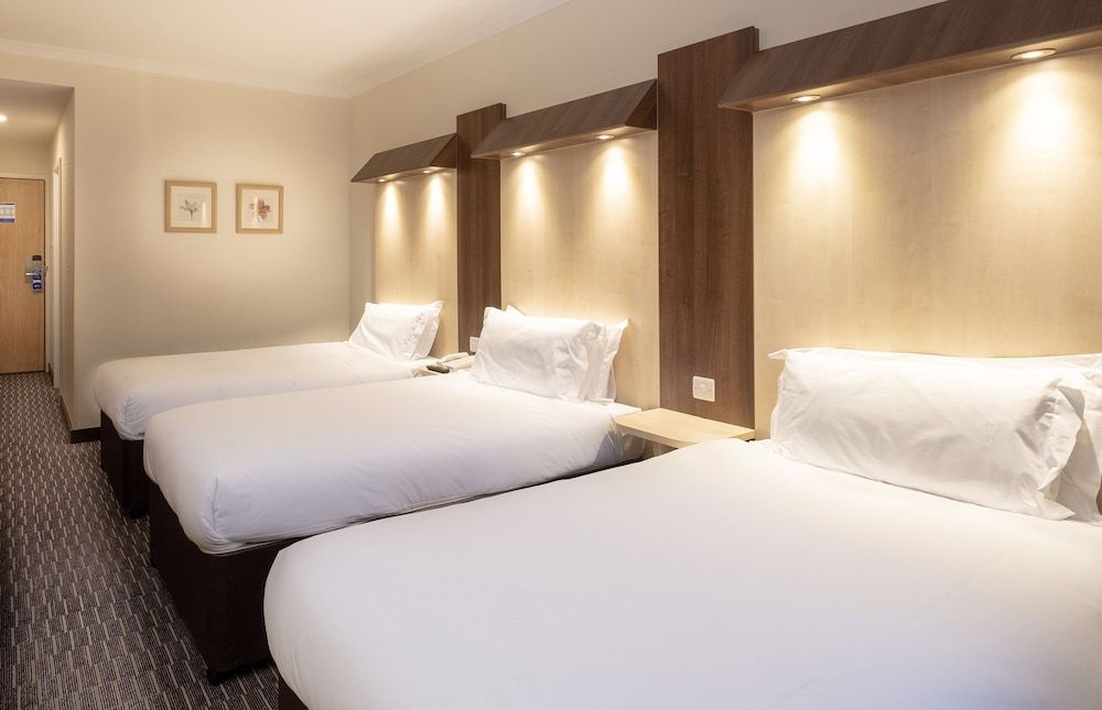 undefined Royal National Hotel 8