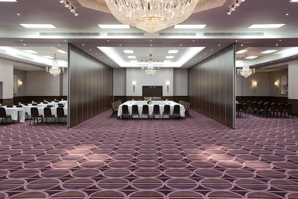 undefined Royal National Hotel 6