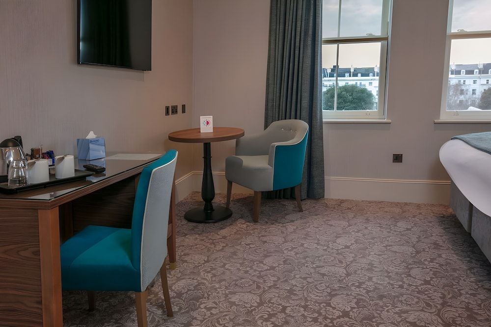 voco The Clifton Folkestone by IHG Standard Room, 2 Queen Beds 13