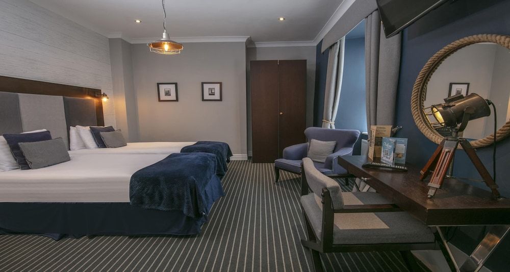 The Roker Hotel, BW Premier Collection Standard Room, 2 Twin Beds, Non Smoking 4