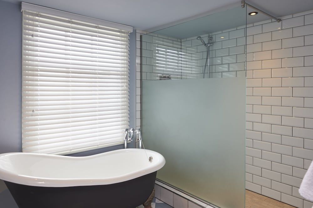 Hotel du Vin & Bistro Poole Deluxe Double Room 6