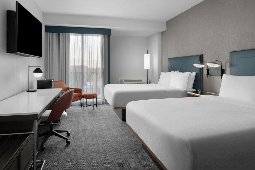 undefined Courtyard San Jose Airport 6